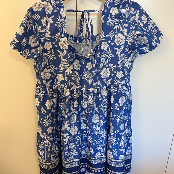Pink Ripple Blue Floral Dress Size Large - Picture 3 of 3